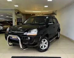 HYUNDAI TUCSON 2.0 MPFI GLS 16V 143CV 2WD FLEX 4P AUTOMÁTICO HYUNDAI TUCSON 2.0 MPFI GLS 16V 143CV 2WD FLEX 4P AUTOMÁTICO