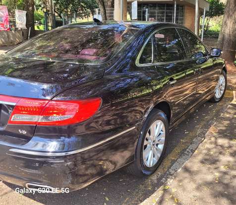 HYUNDAI-AZERA-3.3 MPFI GLS SEDAN V6 24V GASOLINA 4P AUTOMÁTICO HYUNDAI-AZERA-2010