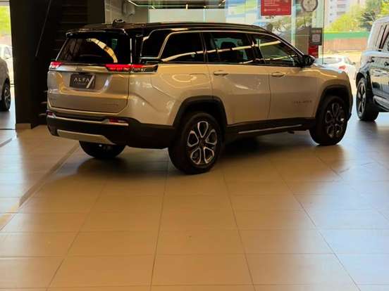JEEP-COMMANDER-2.0 TD380 TURBO DIESEL LIMITED AT9 JEEP-COMMANDER-2023