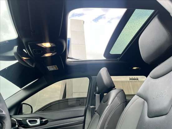 JEEP-COMPASS-2024