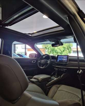 JEEP-COMMANDER-2022