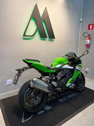 KAWASAKI-NINJA ZX-4R-2025