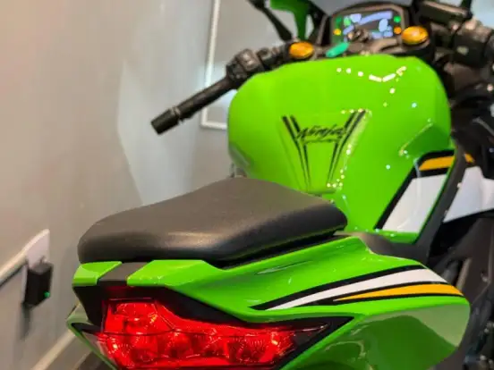 KAWASAKI-NINJA ZX-4R KAWASAKI-NINJA ZX-4R-2025