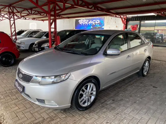 KIA CERATO 1.6 EX3 SEDAN 16V GASOLINA 4P AUTOMÁTICO