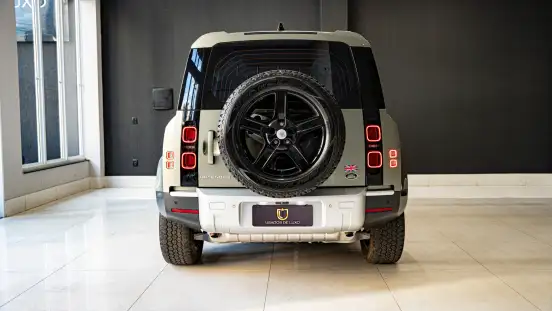 LAND ROVER-DEFENDER-2.0 P300 GASOLINA 110 SE AWD AUTOMÁTICO LAND ROVER-DEFENDER-2022