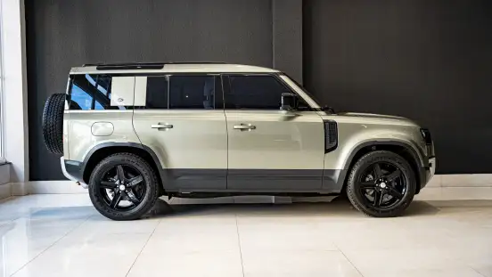 LAND ROVER-DEFENDER-2.0 P300 GASOLINA 110 SE AWD AUTOMÁTICO LAND ROVER-DEFENDER-2022