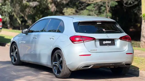 MERCEDES-BENZ-A 250-2021