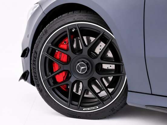 MERCEDES-BENZ-CLA 45 AMG-2022