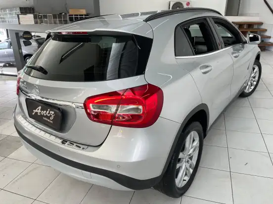 MERCEDES-BENZ-GLA 200-1.6 CGI STYLE 16V TURBO FLEX 4P AUTOMÁTICO MERCEDES-BENZ-GLA 200-2016