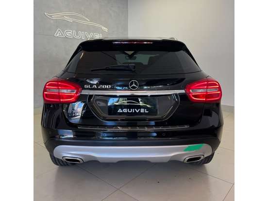 MERCEDES-BENZ-GLA 200-2014