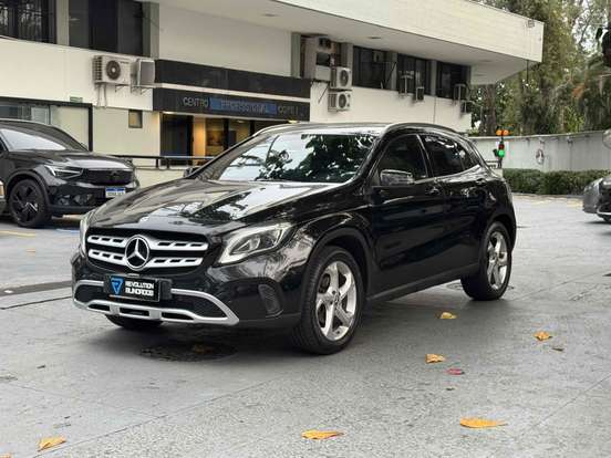 MERCEDES-BENZ-GLA 200-2019
