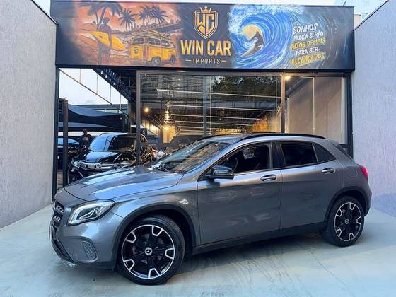 MERCEDES-BENZ GLA 200 1.6 CGI FLEX ADVANCE 7G-DCT