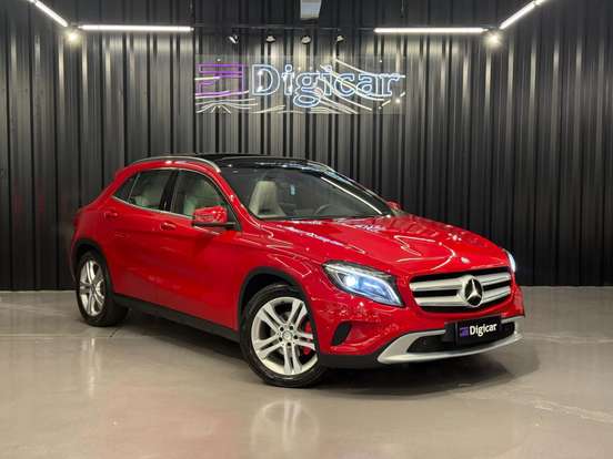 MERCEDES-BENZ-GLA 200-1.6 CGI VISION 16V TURBO FLEX 4P AUTOMÁTICO MERCEDES-BENZ-GLA 200-2014