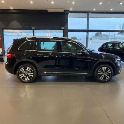 MERCEDES-BENZ-GLB 220-2025