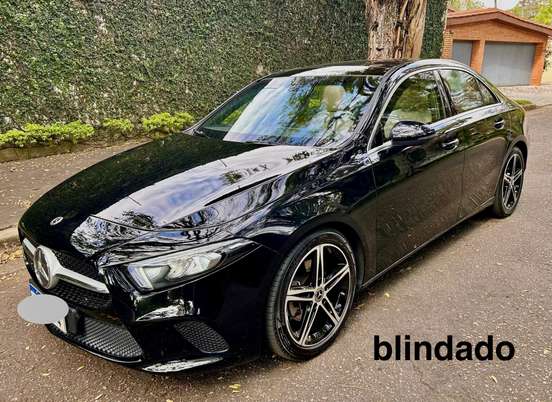 MERCEDES-BENZ-A 200-2019