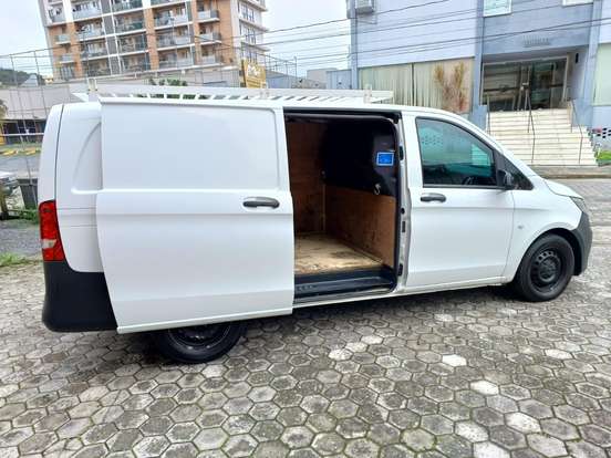 MERCEDES-BENZ-VITO-2015