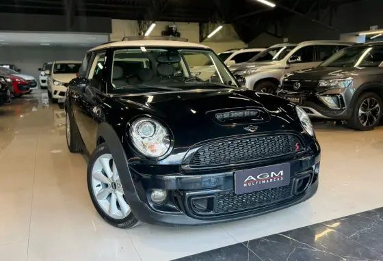 MINI COOPER 1.6 S JOHN COOPER WORKS 16V TURBO GASOLINA 2P AUTOMATICO MINI COOPER 1.6 S JOHN COOPER WORKS 16V TURBO GASOLINA 2P AUTOMATICO