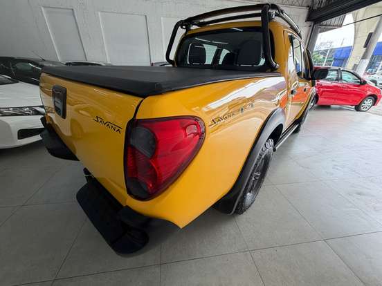 MITSUBISHI-L200 SAVANA-3.2 4X4 16V TURBO INTERCOOLER DIESEL 4P MANUAL MITSUBISHI-L200 SAVANA-2014