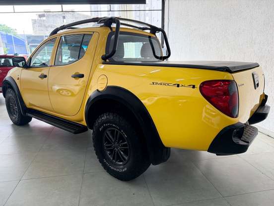 MITSUBISHI-L200 SAVANA-3.2 4X4 16V TURBO INTERCOOLER DIESEL 4P MANUAL MITSUBISHI-L200 SAVANA-2014