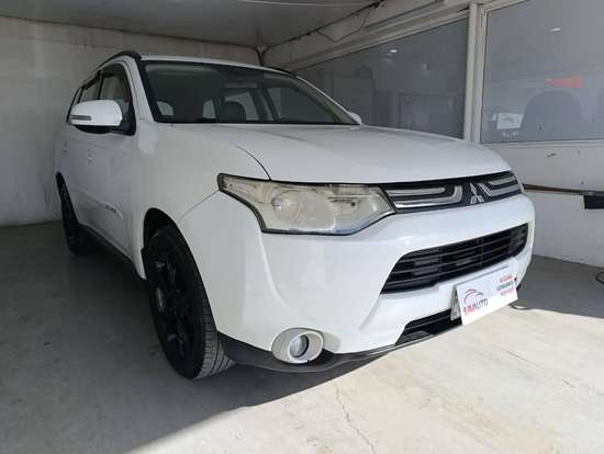 MITSUBISHI-OUTLANDER-2.0 16V GASOLINA 4P AUTOMÁTICO MITSUBISHI-OUTLANDER-2014