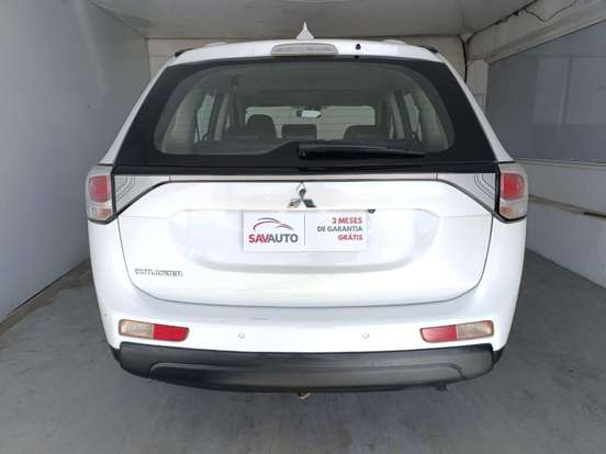 MITSUBISHI-OUTLANDER-2.0 16V GASOLINA 4P AUTOMÁTICO MITSUBISHI-OUTLANDER-2014