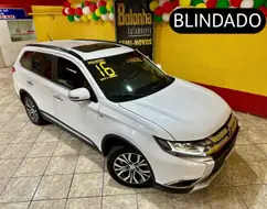 MITSUBISHI OUTLANDER 3.0 GT 4X4 V6 24V GASOLINA 4P AUTOMÁTICO MITSUBISHI OUTLANDER 3.0 GT 4X4 V6 24V GASOLINA 4P AUTOMÁTICO
