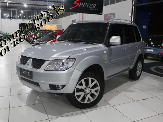 MITSUBISHI-PAJERO TR4-2.0 4X2 16V 140CV FLEX 4P AUTOMÁTICO MITSUBISHI-PAJERO TR4-2012