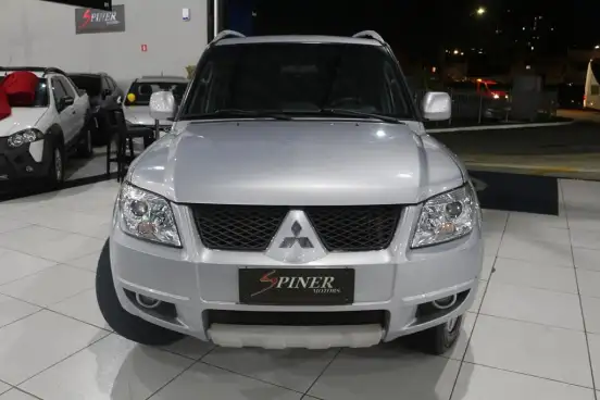 MITSUBISHI-PAJERO TR4-2012
