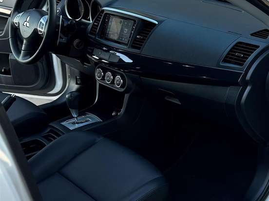 MITSUBISHI-LANCER-2.0 HL-T 16V GASOLINA 4P AUTOMÁTICO MITSUBISHI-LANCER-2018