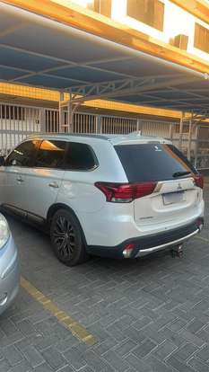 MITSUBISHI-OUTLANDER-3.0 GT 4X4 V6 24V GASOLINA 4P AUTOMÁTICO MITSUBISHI-OUTLANDER-2017