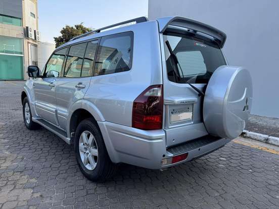 MITSUBISHI-PAJERO FULL-3.8 HPE 4X4 V6 24V GASOLINA 4P AUTOMÁTICO MITSUBISHI-PAJERO FULL-2006