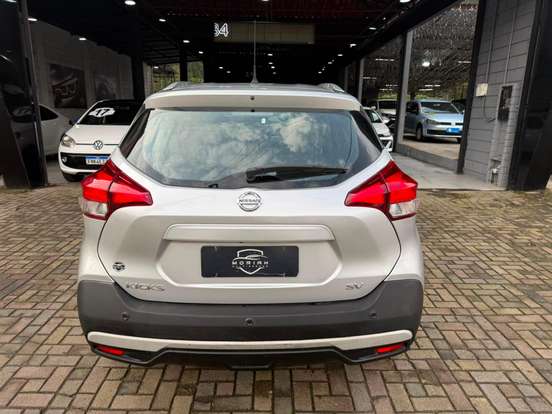 NISSAN-KICKS-2020