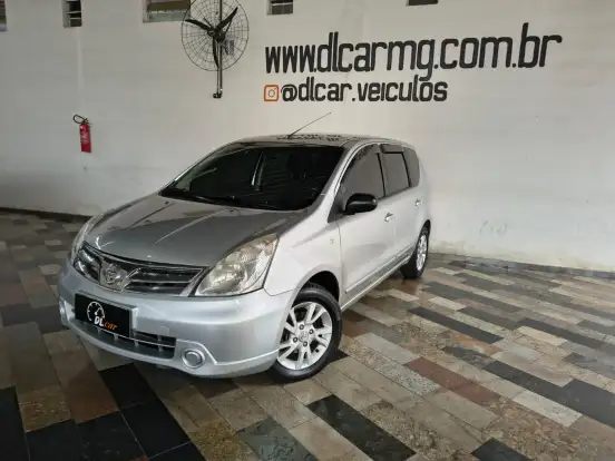 NISSAN-LIVINA-2012