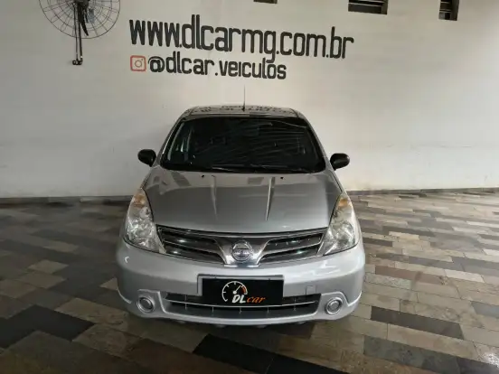 NISSAN-LIVINA-2012