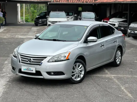 NISSAN SENTRA 2.0 SV 16V FLEX 4P AUTOMÁTICO