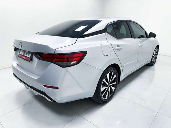 NISSAN-SENTRA-2023