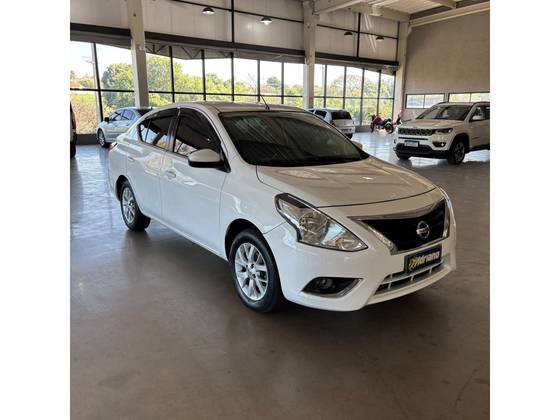NISSAN VERSA 1.6 16V FLEX SV 4P MANUAL