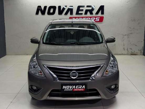 NISSAN-VERSA-2019