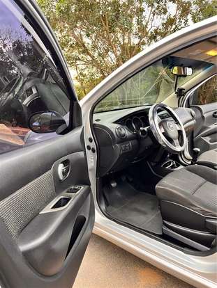 NISSAN-LIVINA-2013