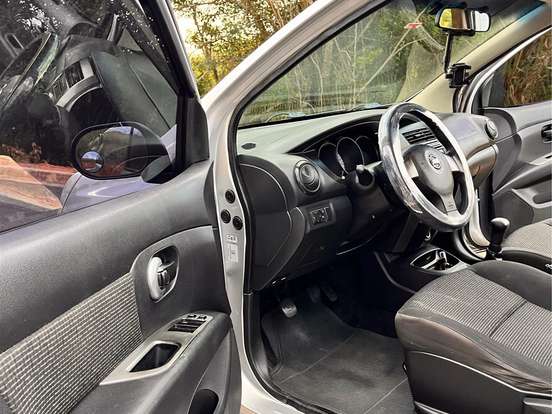 NISSAN-LIVINA-1.6 S 16V FLEX 4P MANUAL NISSAN-LIVINA-2013