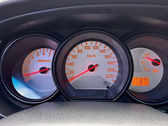 NISSAN-LIVINA-1.6 S 16V FLEX 4P MANUAL NISSAN-LIVINA-2013