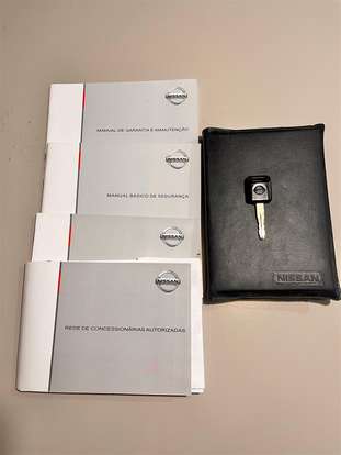 NISSAN-LIVINA-2013