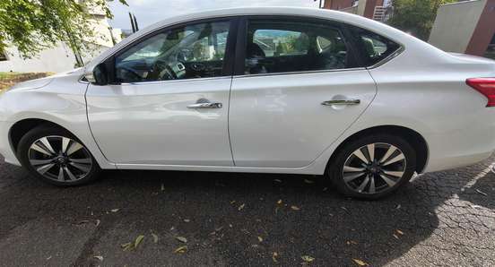 NISSAN-SENTRA-2016
