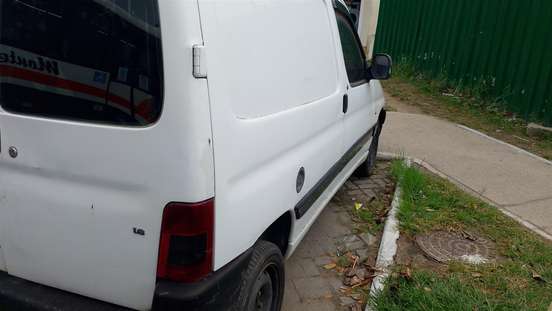 PEUGEOT-PARTNER-2007