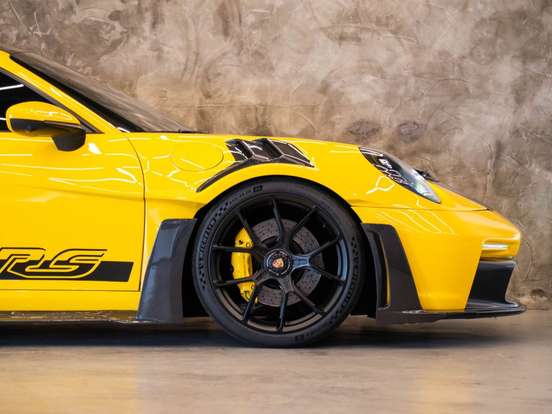 PORSCHE-911-2023