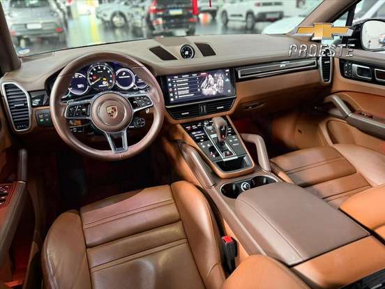 PORSCHE-CAYENNE-2023