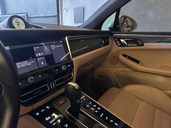 PORSCHE-MACAN-2023