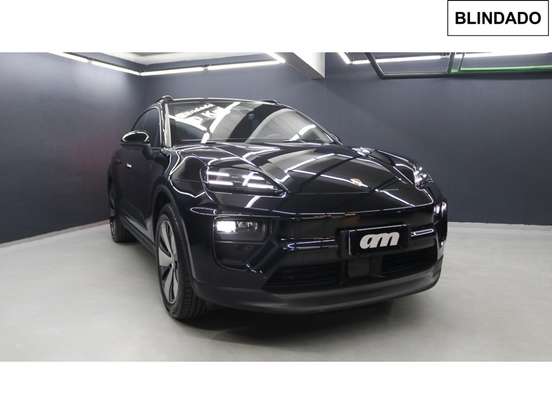 PORSCHE-MACAN-2025