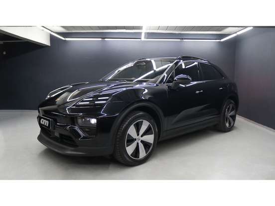 PORSCHE-MACAN-2025