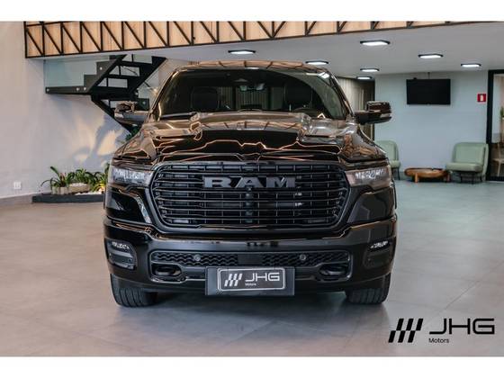 RAM 1500 3.0 HURRICANE 6 BITURBO GASOLINA LARAMIE NIGHT EDITION CD 4X4 AUTOMÁTICO